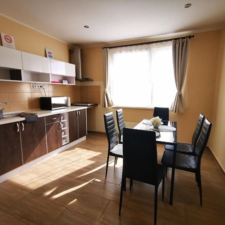 Korzo Apartman Velence Appartement Buitenkant foto